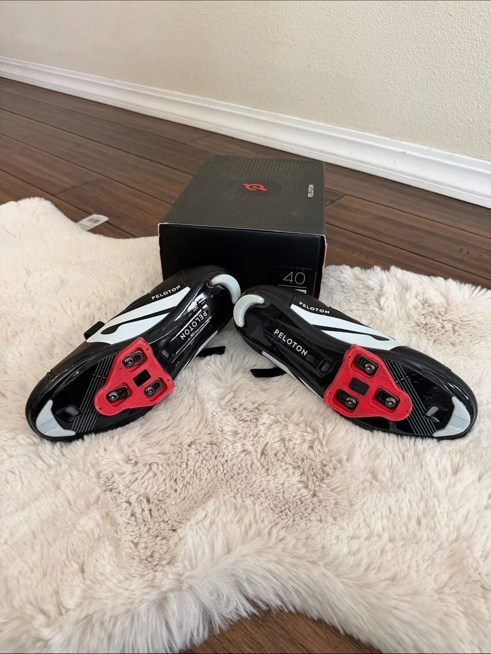 Peloton Shoes - 40/9 women’s cycling